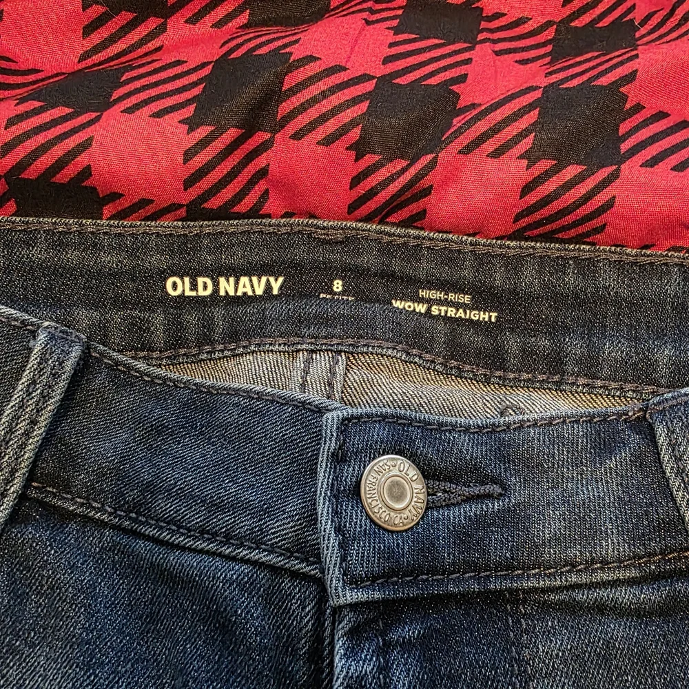 Old Navy Women's Blue Jeans - Picture 2 of 7